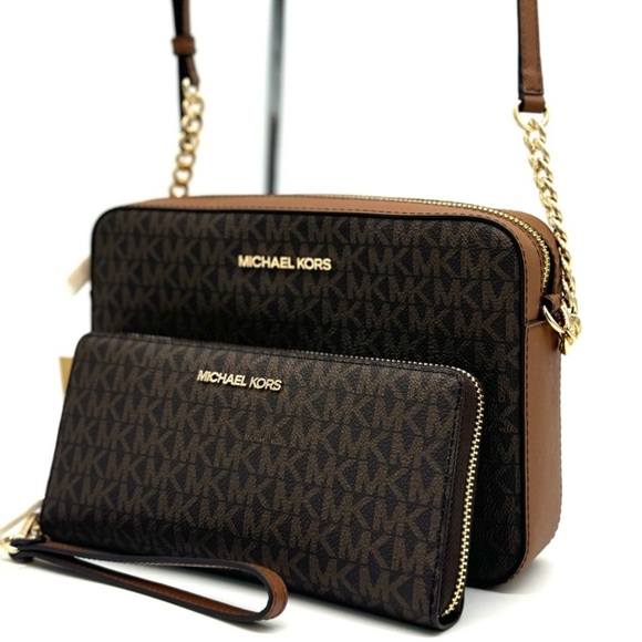 Michael Kors Large EW Crossbody Bag & Large Continental Wallet Brown/Gold - Picture 2 of 13